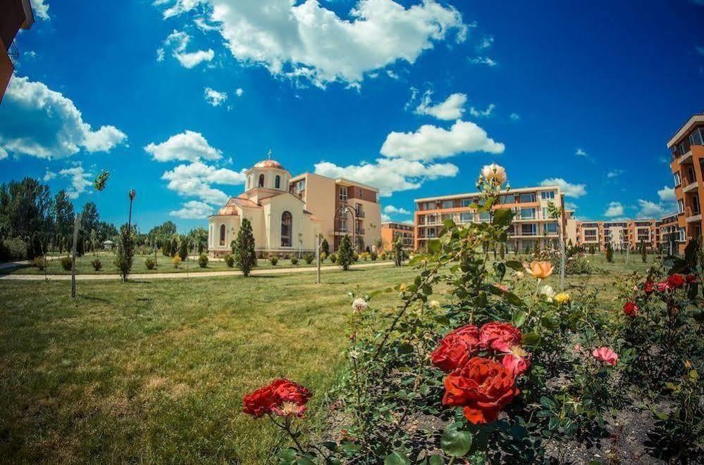 Holiday Fort Golf Club Slantschew brjag Exterior foto